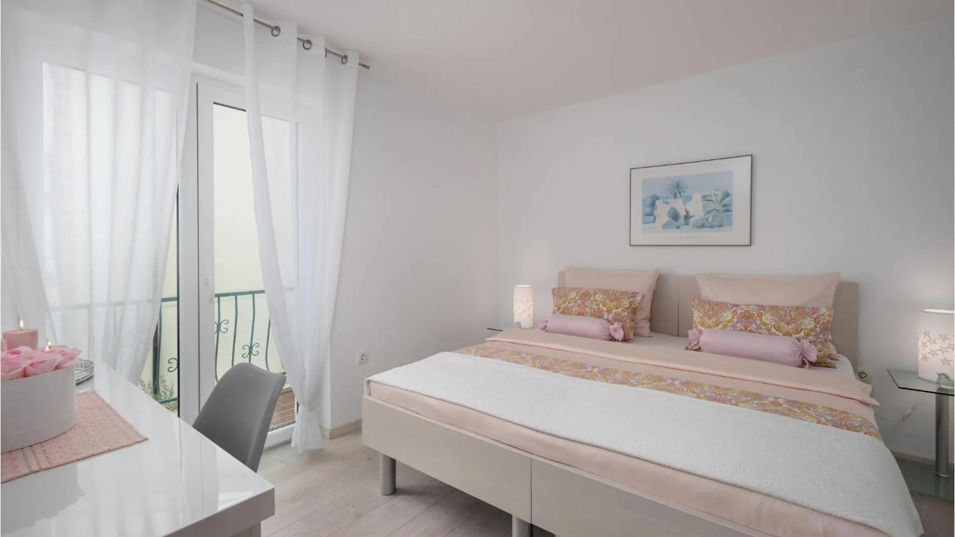 Gorgeous Apartment In Dramalj With Kitchen