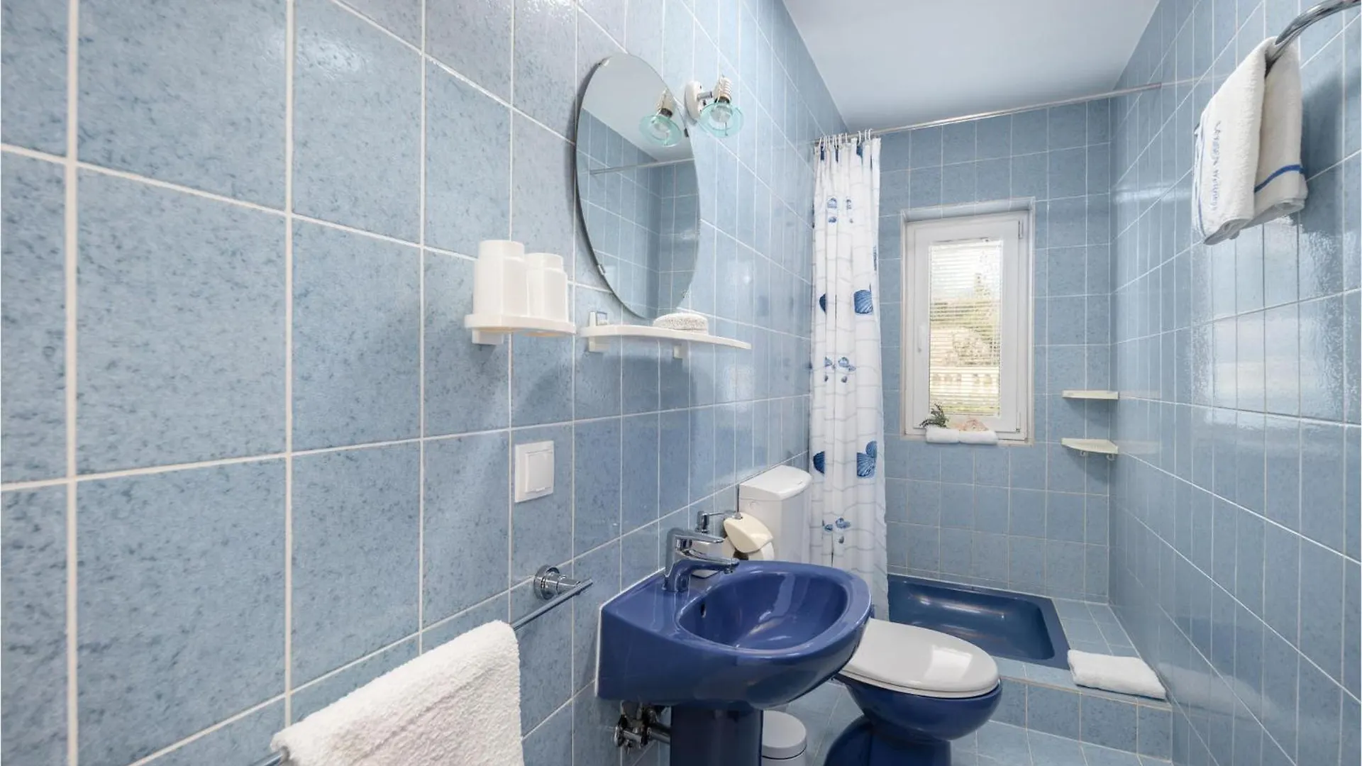 Gorgeous Apartment In Dramalj With Kitchen